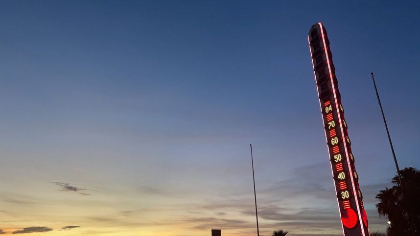 VEGAS MYTHS BUSTED: The ‘World’s Tallest Thermometer’