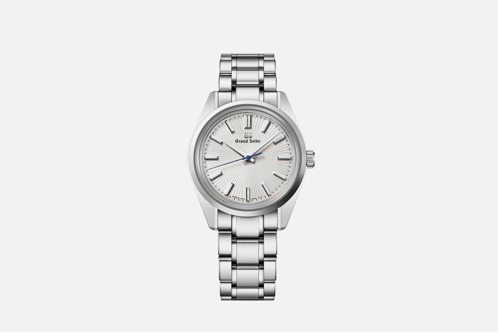 Grand Seiko Expands their Mid-Size 44GS Offerings with Two New References