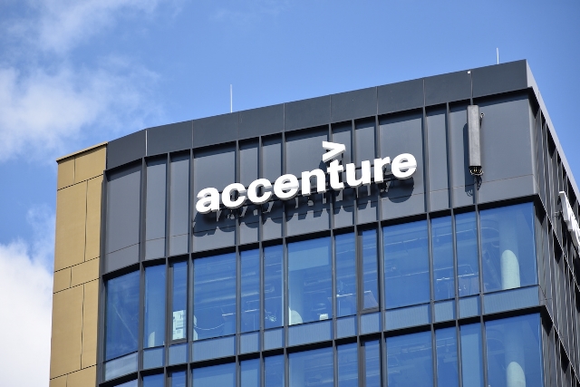 Accenture agrees to buy Customer Management IT and SirfinPA