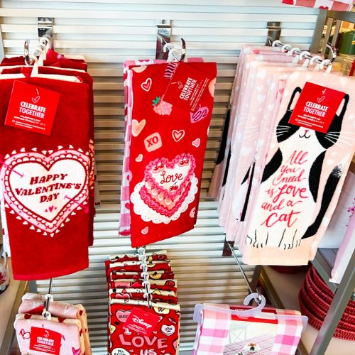 <div>Kohl’s Valentine’s Day Decor Sale! Hand Towels, Pillows, Tablescapes & MORE!!</div>