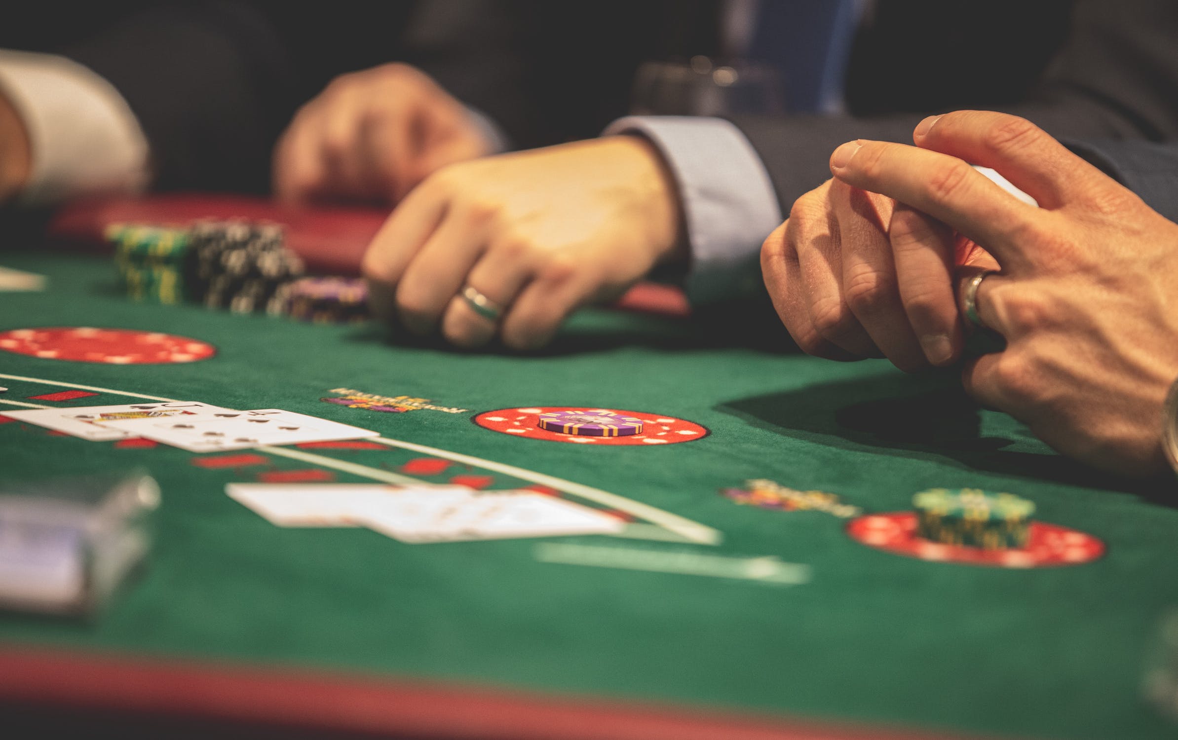 How to Transition from Play Money to Real Money Poker Games