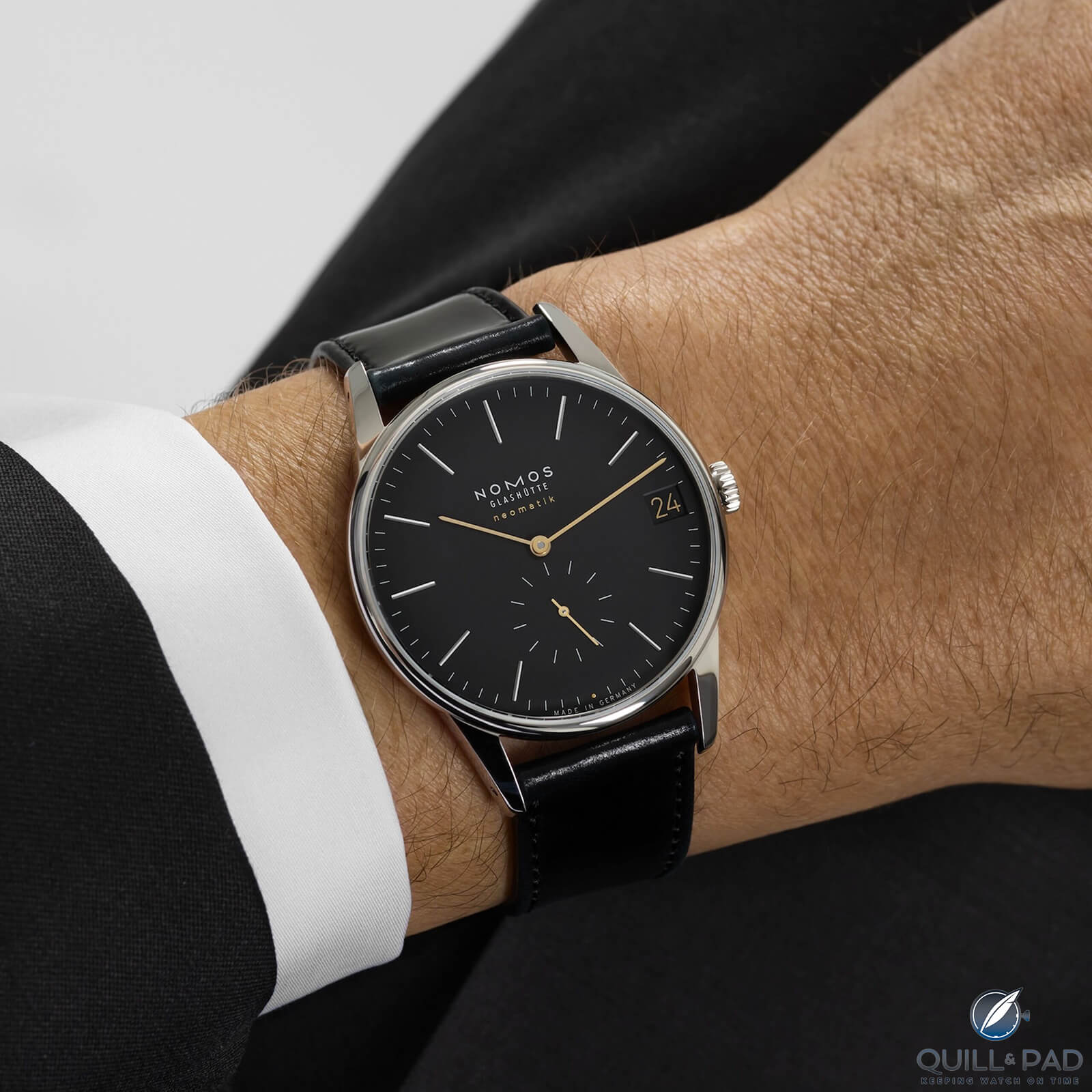 Nomos Orion Neomatic 41 Date New Black: Minimalistic with a Lot of Details and all for a (relatively) Affordable Price