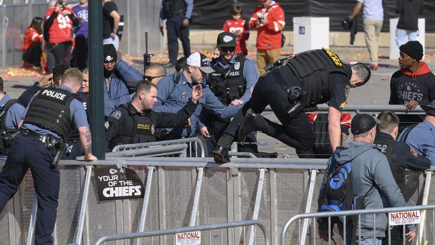 Super Bowl Victory Parade Turns Deadly in Kansas City — Video