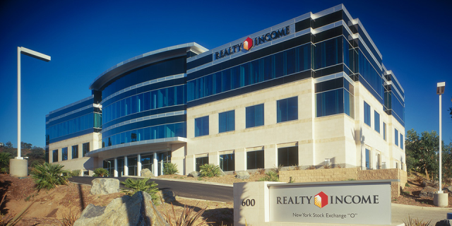 Realty Income raises monthly cash dividend to $0.2570