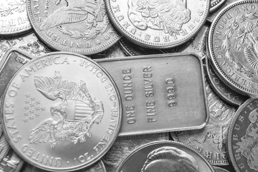 Spot Silver slips from 14-week high ahead of US CPI test