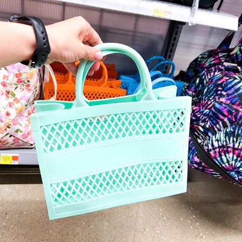 No Boundaries Jelly Tote | The Cutest Summer Accessory For Only $17.94!