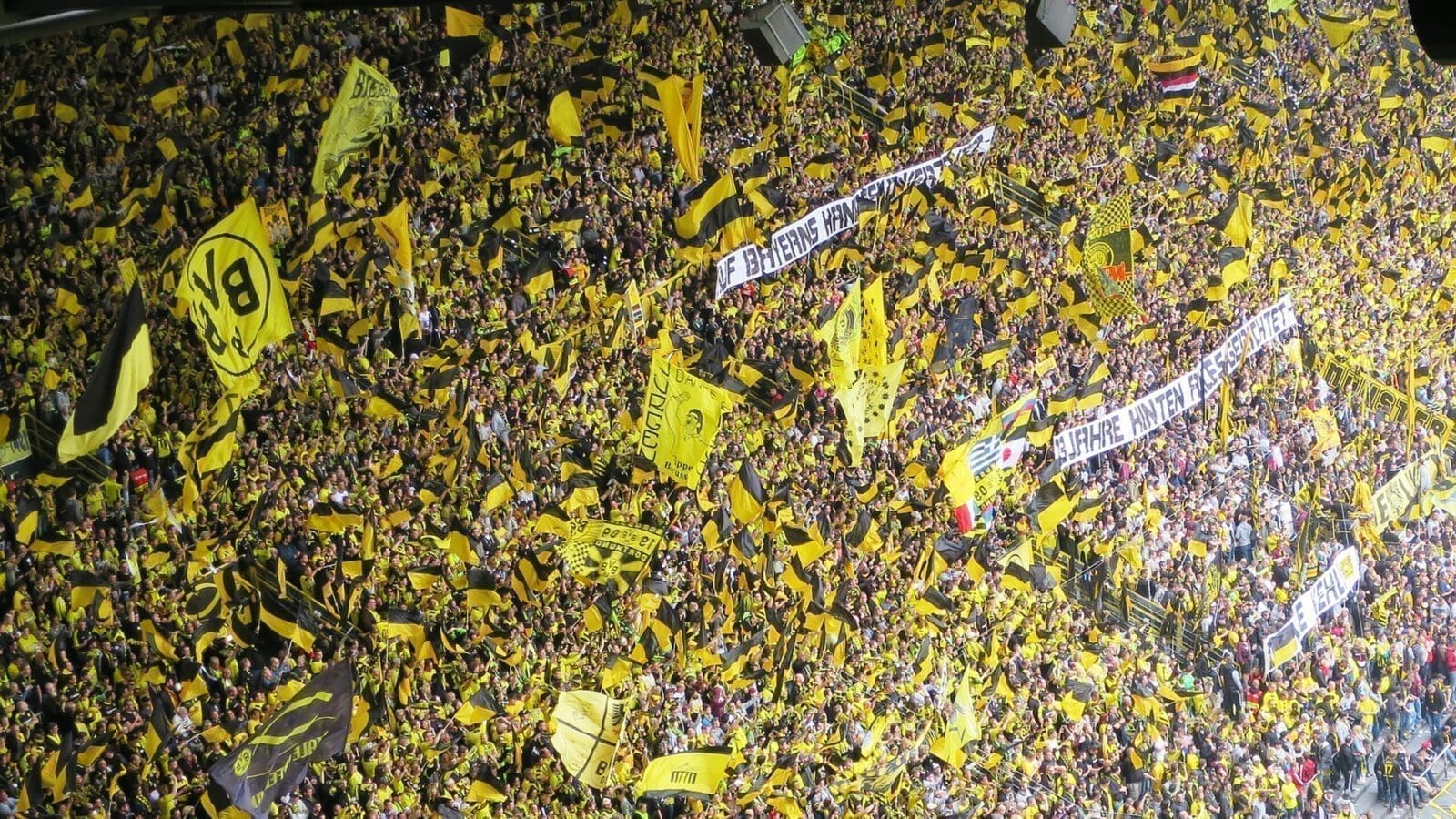 Borussia Dortmund vs PSG Bet Builder Tips: 33/1 shot for away success